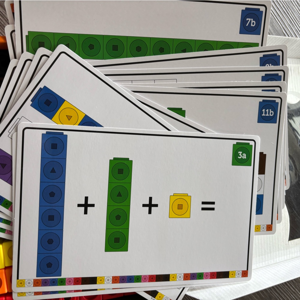 Learning Resources MathLink early math 115 piece cubes set - Picture 6 of 7